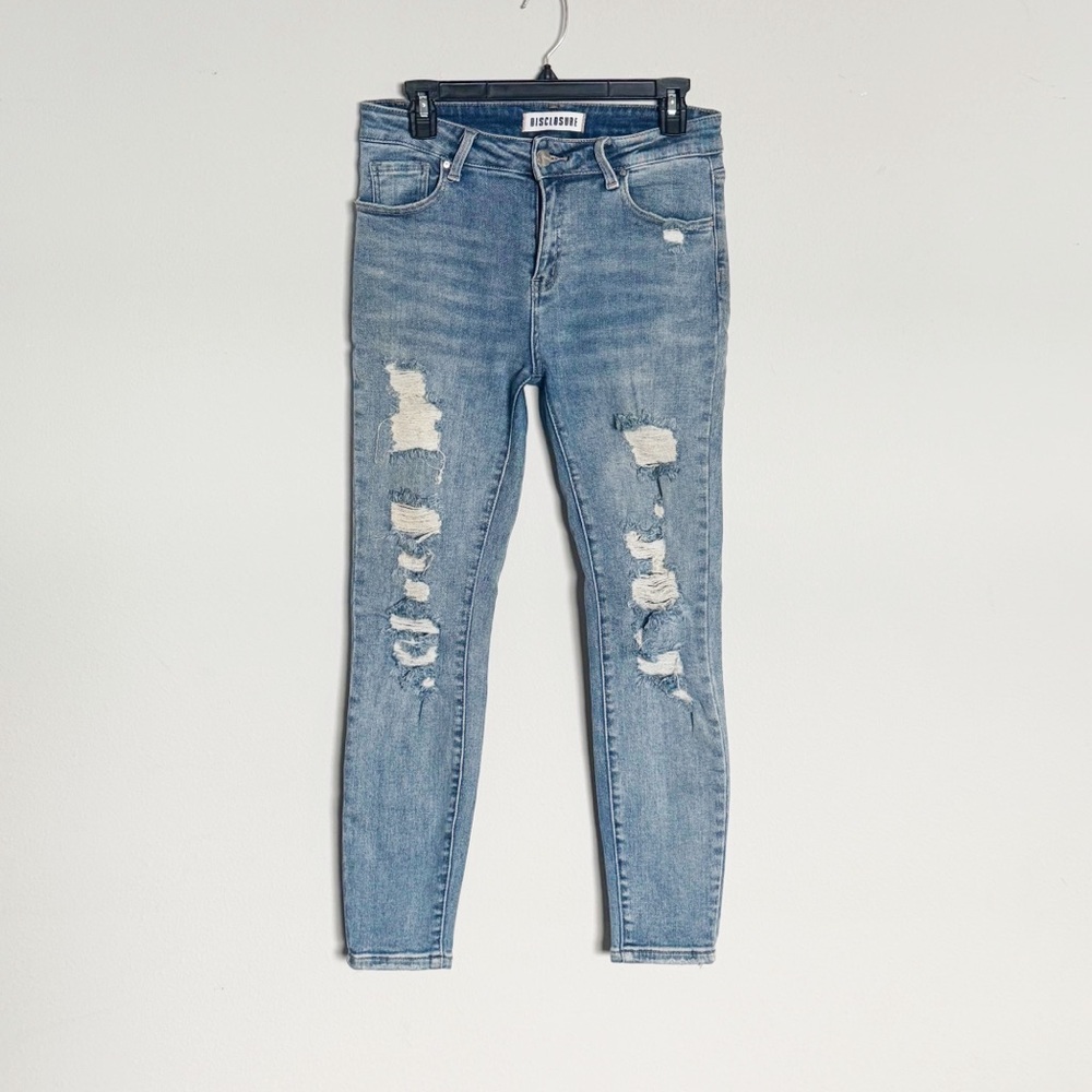 🌿Final Sale‎ Disclosure Distressed Jeans
